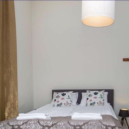 Spacious Studio Apartment In The Heart Of Old Town Talin Exterior foto