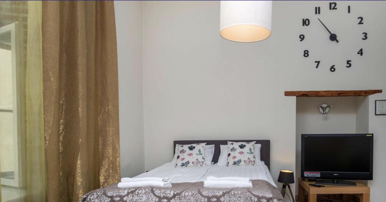 Spacious Studio Apartment In The Heart Of Old Town Talin Exterior foto